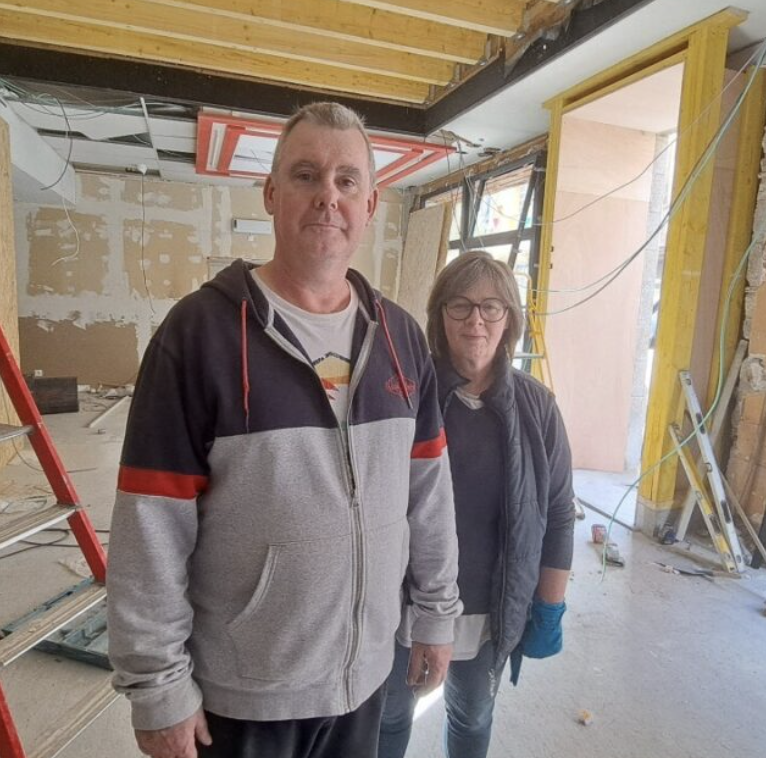 Yann et Stéphanie gérants des deux boutiques Agape à Pontivy et Loudéac
