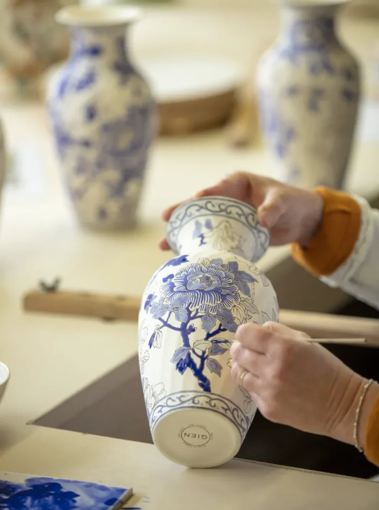 Collection vase Pivoine bleu de chez Gien