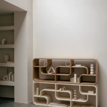 Bibliothèque en bois blanchi à l'horizontal ou vertical