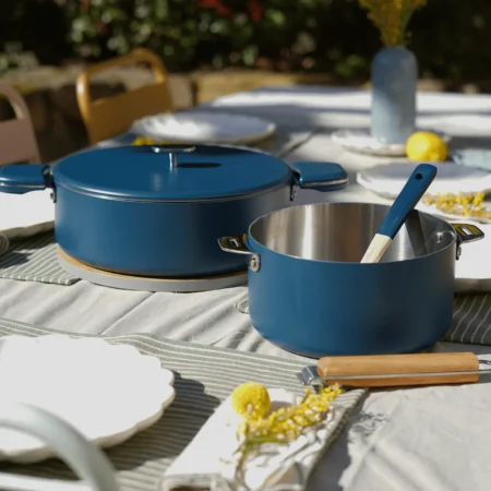 Ensemble de poêle et casserole en inox bleu