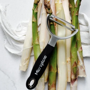 Eplucheur à légume Microplane noir