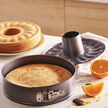 Moule a gateau anti-adhesive