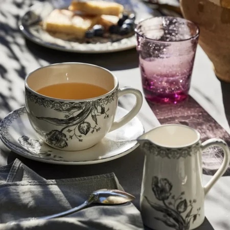 Tasse déjeuner de la collection monogramme de chez Gien