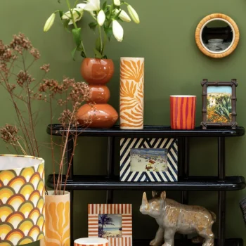 Pièce de décoration dans le style orangé