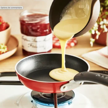 poele-tefal-avec-interieur-en-ceramique