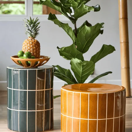 Table d'appoint en faience vert et jaune chez Agape Pontivy