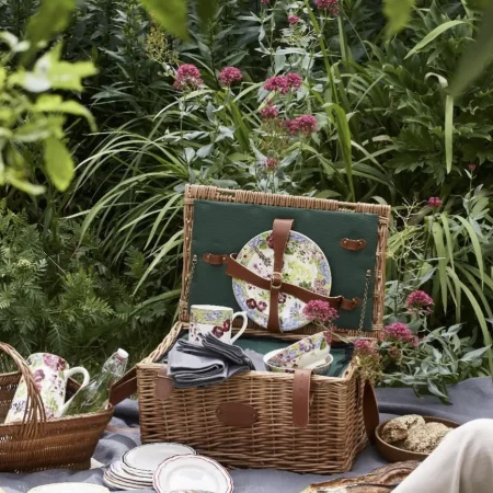 Vaisselle de la collection Millefleurs de chez Gien