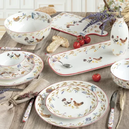 Vaisselle sur le thème des poules