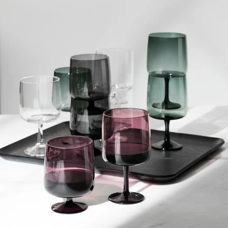 verre-sur-pied-coloré-dumé